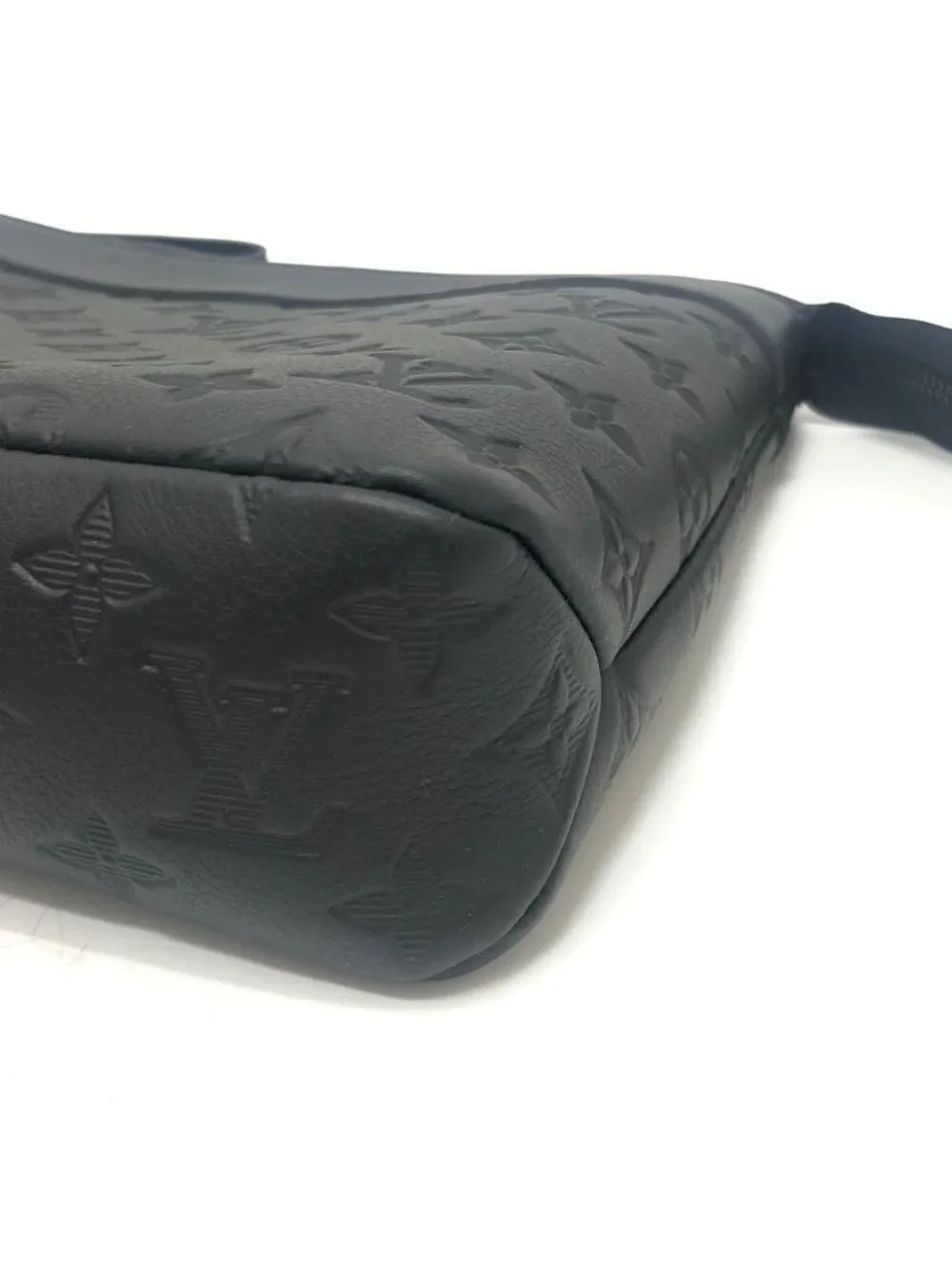 Louis Vuitton Second Bag Pochette Voyage Small Black